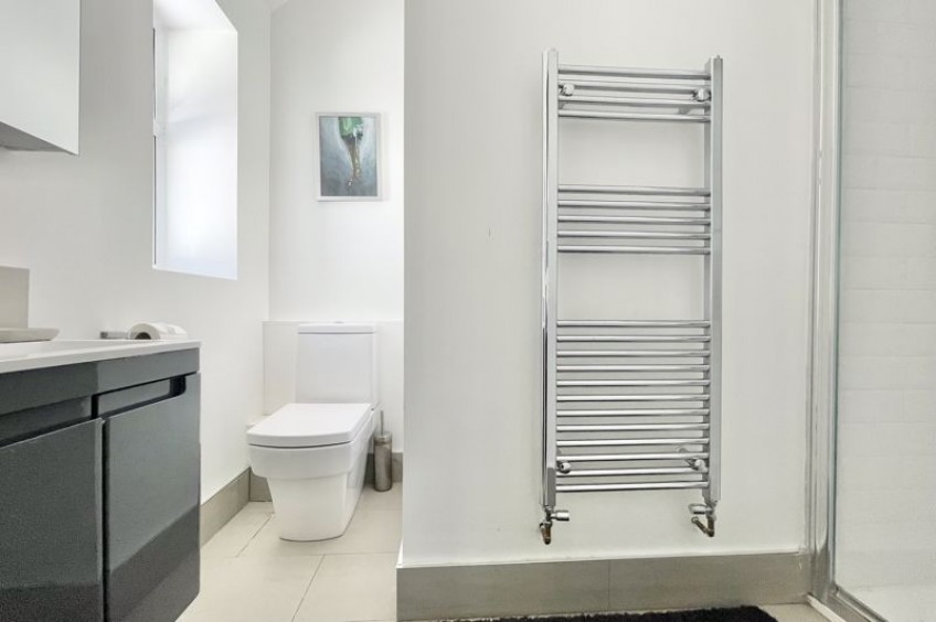 Images for Meadow Road, Esher