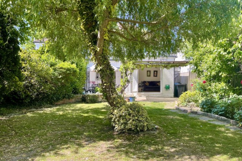 Images for Meadow Road, Esher