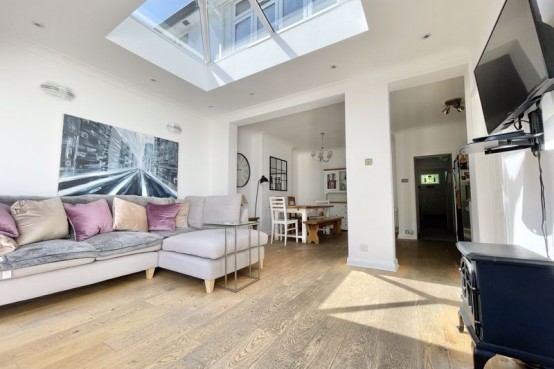 Images for Meadow Road, Esher EAID:MatthewPierce BID:Matthew Pierce