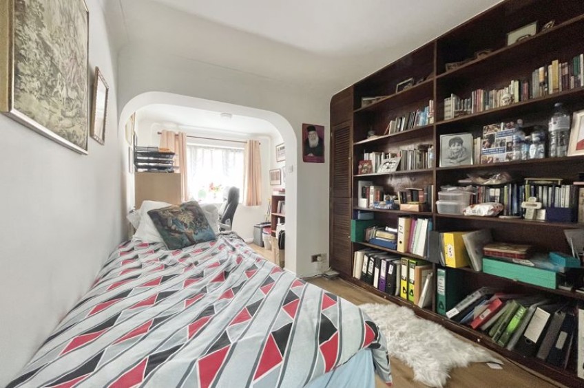 Images for High Foleys, Esher
