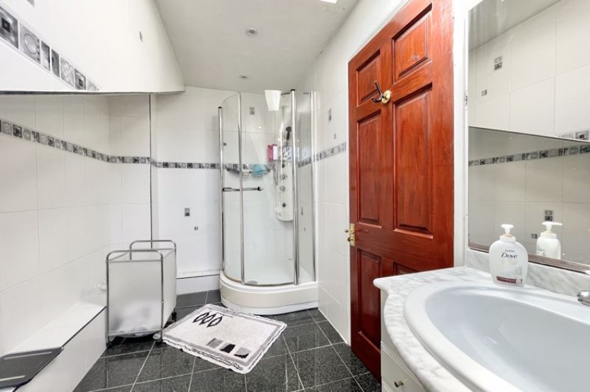Images for High Foleys, Esher