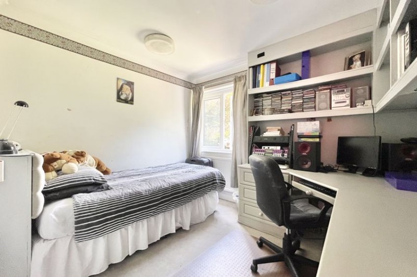 Images for High Foleys, Esher