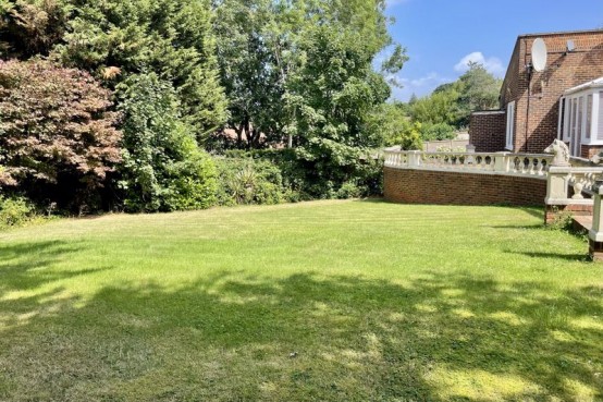 Images for High Foleys, Esher EAID:MatthewPierce BID:Matthew Pierce
