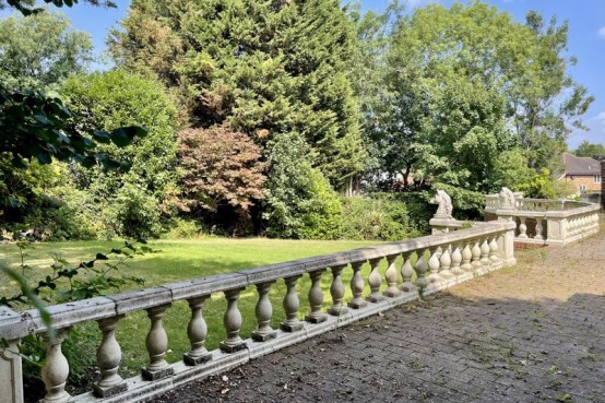 Images for High Foleys, Esher EAID:MatthewPierce BID:Matthew Pierce