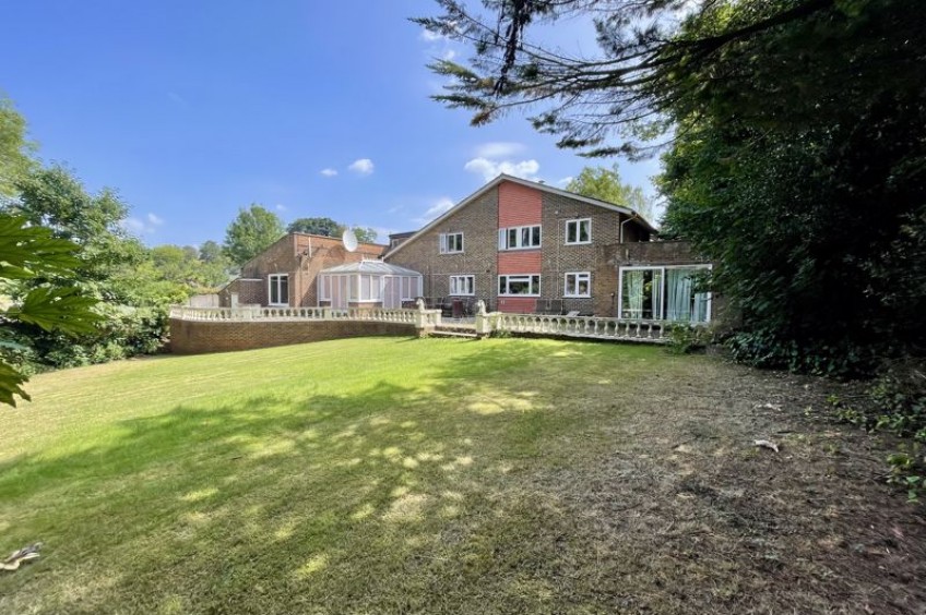 Images for High Foleys, Esher