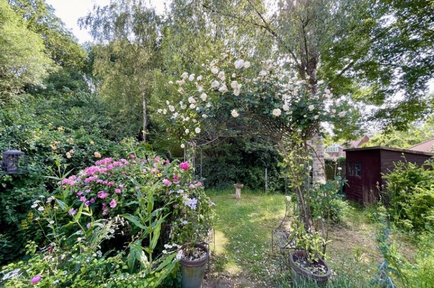 Images for Common Road,Claygate