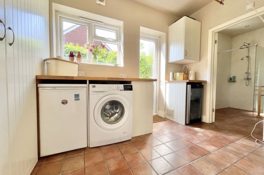Images for Common Road,Claygate
