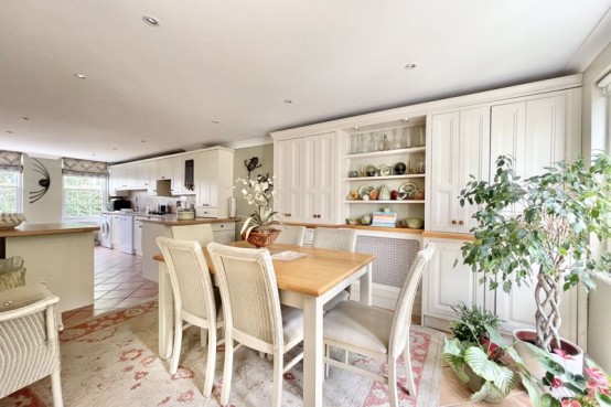 Images for High Street, Esher EAID:MatthewPierce BID:Matthew Pierce