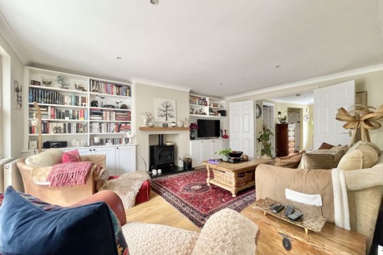 Images for High Street, Esher EAID:MatthewPierce BID:Matthew Pierce
