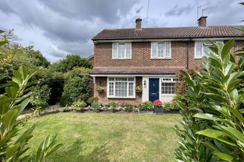 The Roundway Claygate Surrey - EAID:MatthewPierce, BID:Matthew Pierce