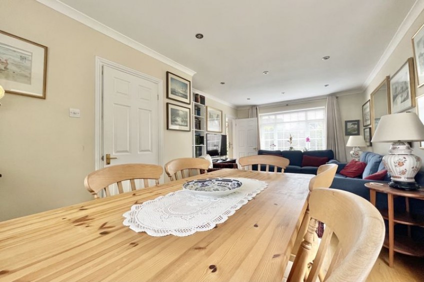 Images for The Roundway Claygate Surrey