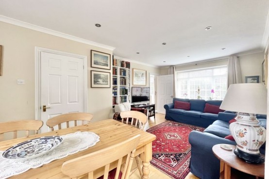 Images for The Roundway Claygate Surrey EAID:MatthewPierce BID:Matthew Pierce