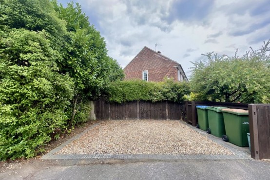 Images for The Roundway Claygate Surrey EAID:MatthewPierce BID:Matthew Pierce