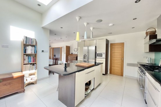 Images for Harefield, Esher EAID:MatthewPierce BID:Matthew Pierce