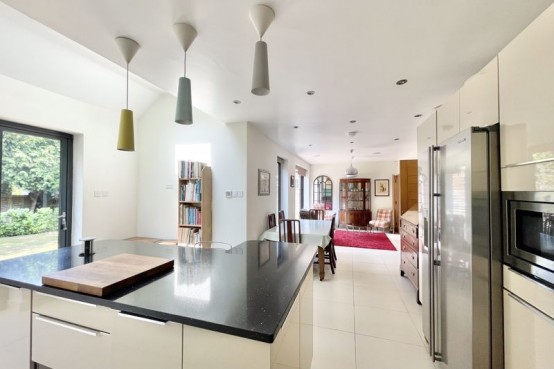 Images for Harefield, Esher EAID:MatthewPierce BID:Matthew Pierce