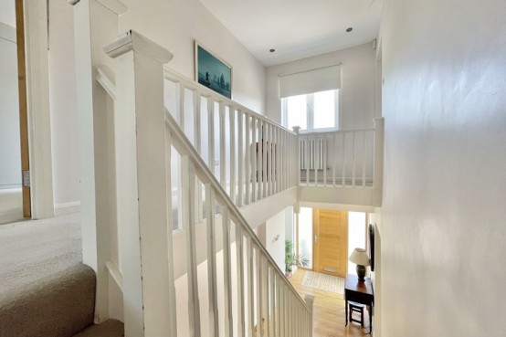Images for Harefield, Esher EAID:MatthewPierce BID:Matthew Pierce