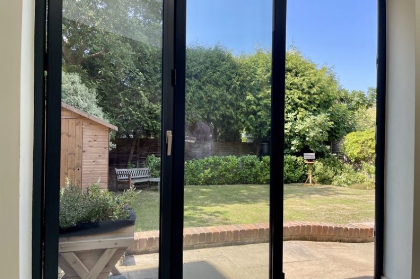 Images for Harefield, Esher