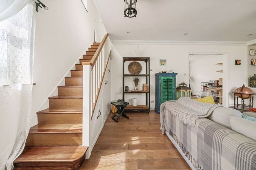 Images for Langbourne Way, Esher