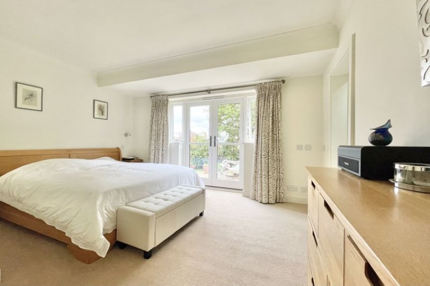 Images for Trystings Close, Esher