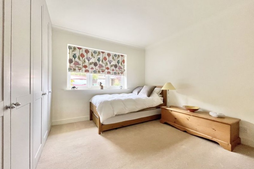 Images for Trystings Close, Esher