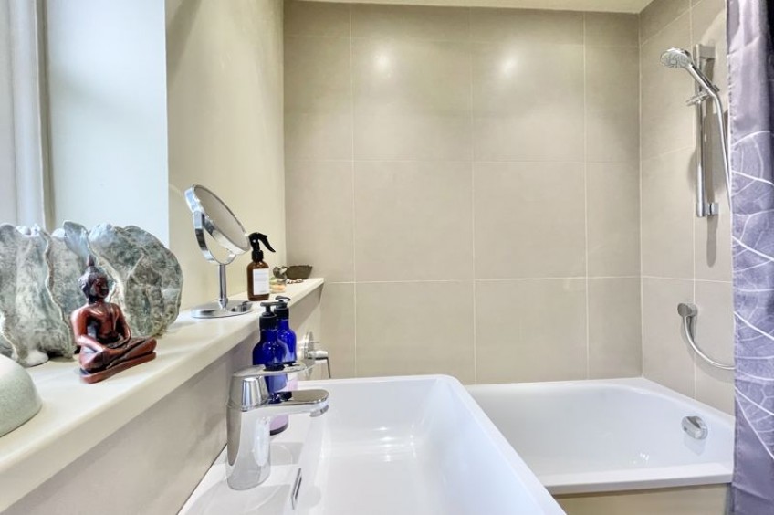 Images for Trystings Close, Esher