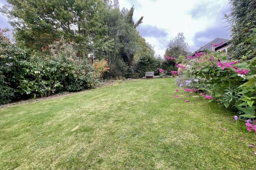 Images for Trystings Close, Esher