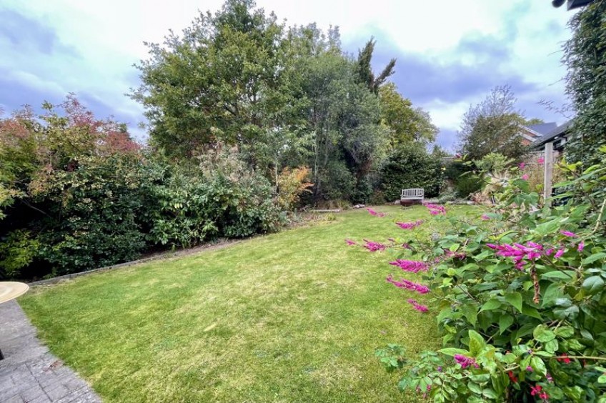 Images for Trystings Close, Esher