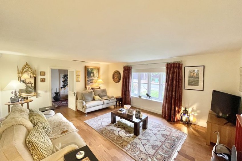 Images for Trystings Close, Esher