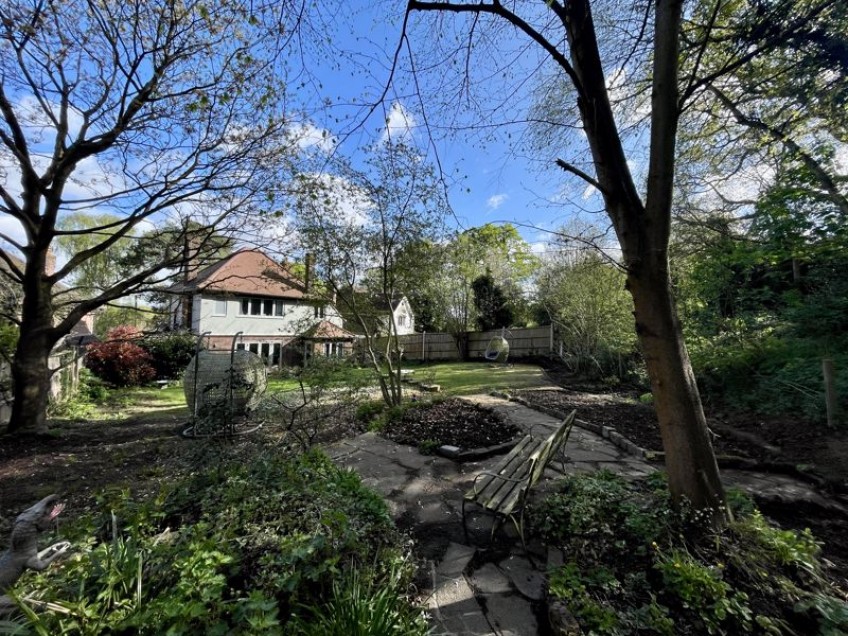 Images for Hinchley Close, Esher