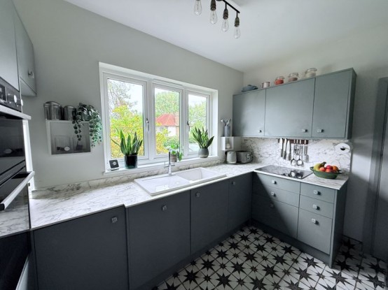 Images for Hinchley Close, Esher EAID:MatthewPierce BID:Matthew Pierce