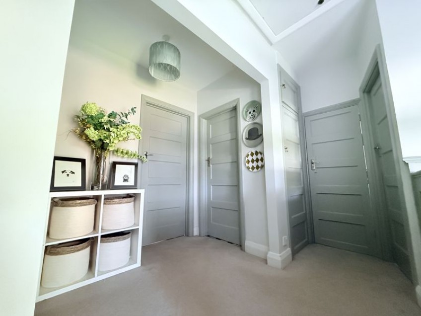 Images for Hinchley Close, Esher