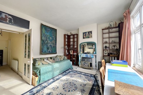 Images for The Parade,Claygate Surrey EAID:MatthewPierce BID:Matthew Pierce