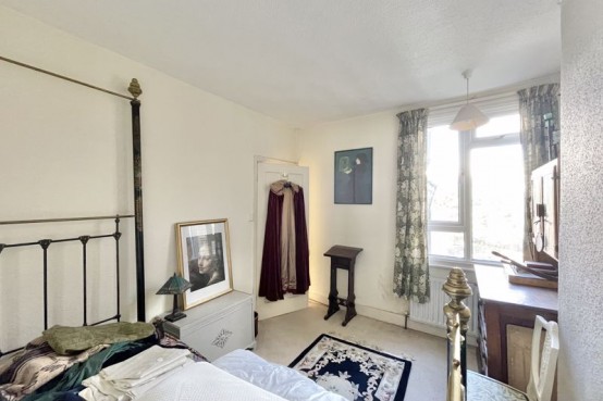 Images for The Parade,Claygate Surrey EAID:MatthewPierce BID:Matthew Pierce