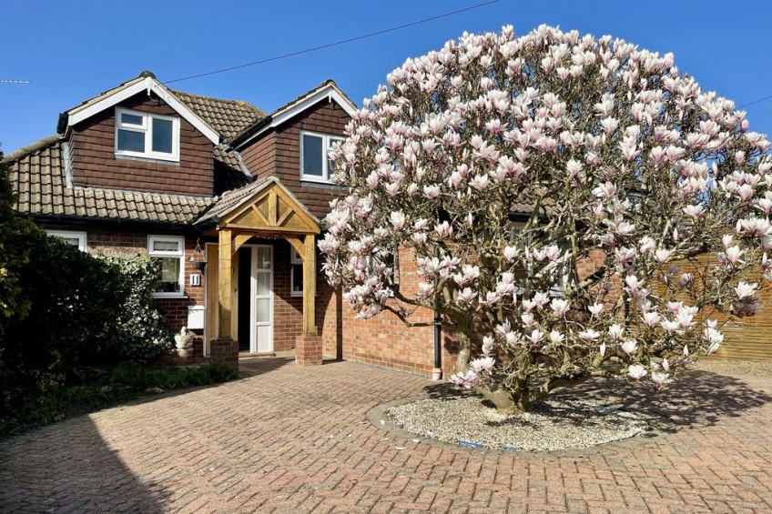 Images for Lower Wood Road, Esher