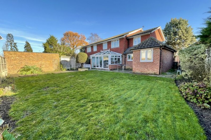 Images for Telegraph Lane, Esher