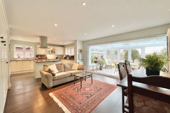 Images for Telegraph Lane, Esher EAID:MatthewPierce BID:Matthew Pierce