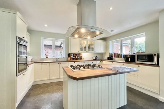 Images for Telegraph Lane, Esher EAID:MatthewPierce BID:Matthew Pierce