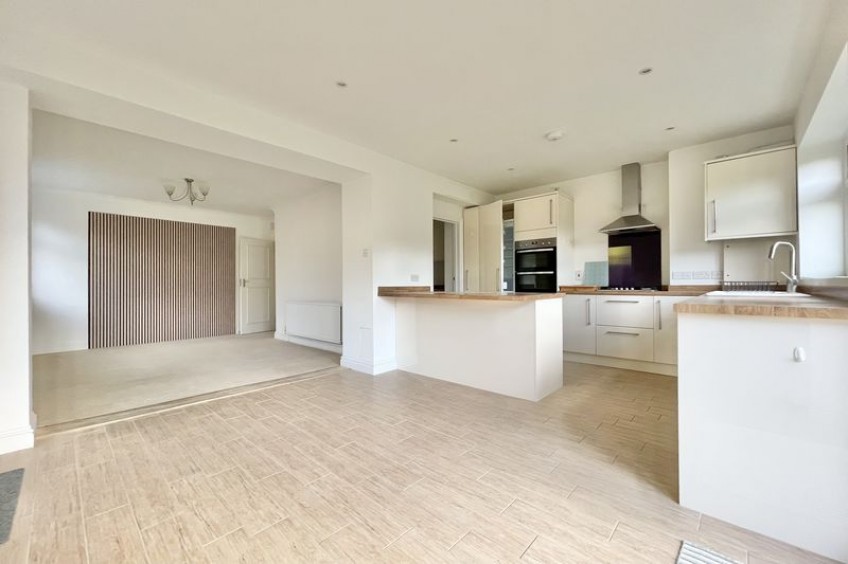 Images for Lower Wood Road Claygate