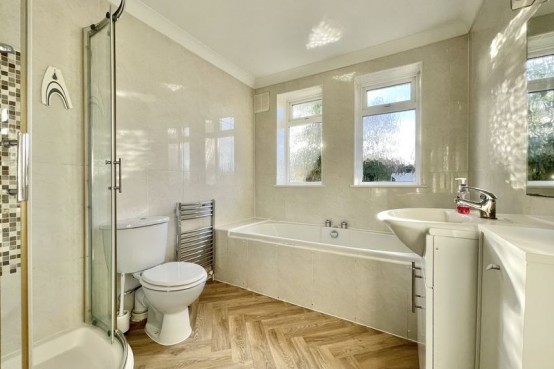 Images for Lower Wood Road Claygate EAID:MatthewPierce BID:Matthew Pierce