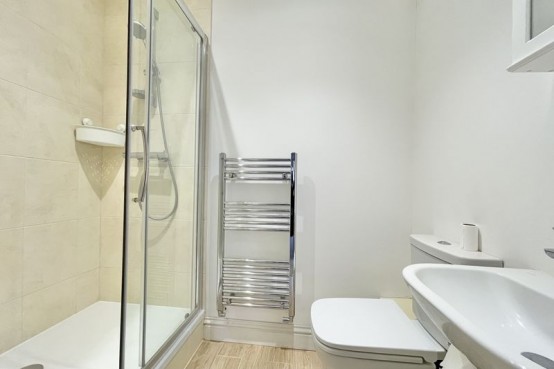 Images for Lower Wood Road Claygate EAID:MatthewPierce BID:Matthew Pierce