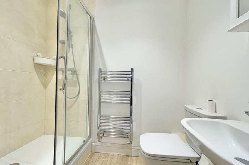 Images for Lower Wood Road Claygate