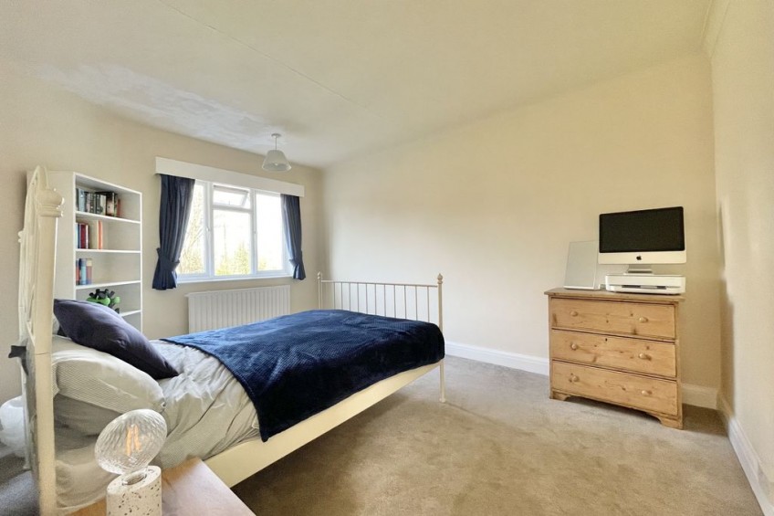 Images for Raleigh Drive, Esher