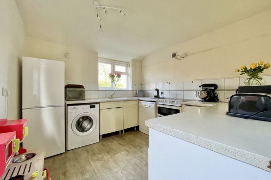 Images for Raleigh Drive, Esher EAID:MatthewPierce BID:Matthew Pierce