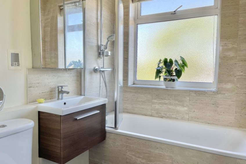 Images for Telegraph Lane, Claygate