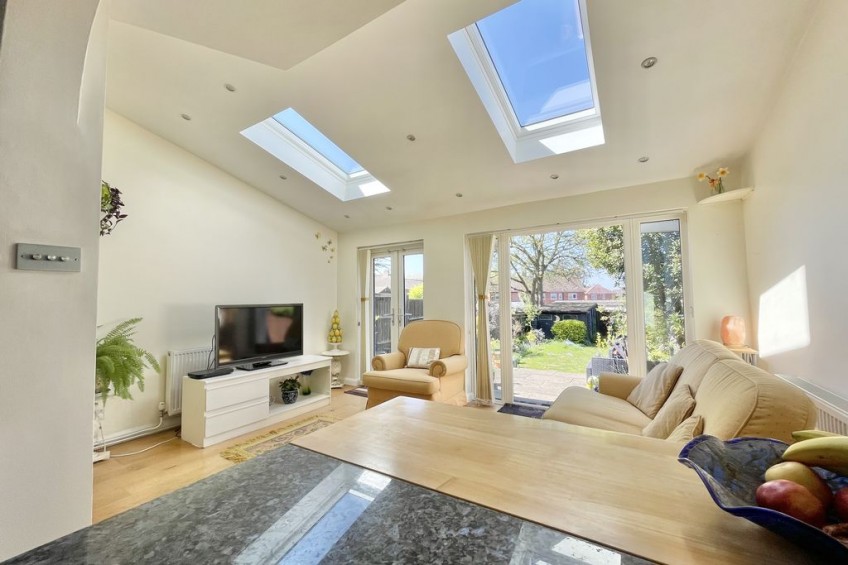 Images for Telegraph Lane, Claygate