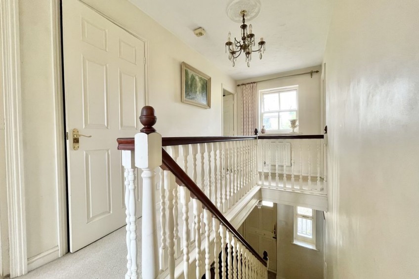 Images for Tower Gardens, Esher