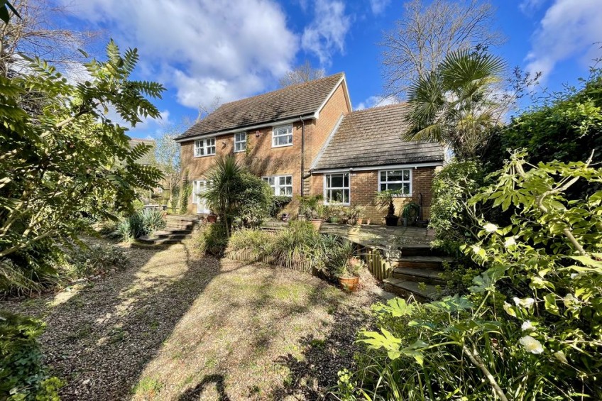 Images for Tower Gardens, Esher