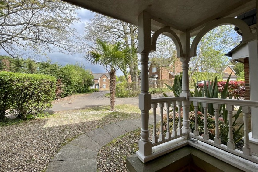 Images for Tower Gardens, Esher