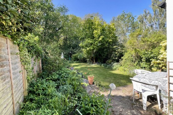 Images for Common Road, Claygate EAID:MatthewPierce BID:Matthew Pierce