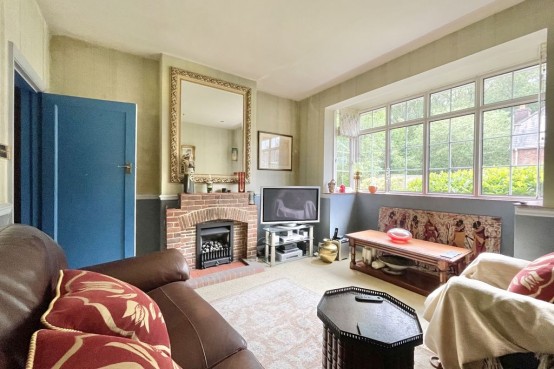 Images for Common Road, Claygate EAID:MatthewPierce BID:Matthew Pierce